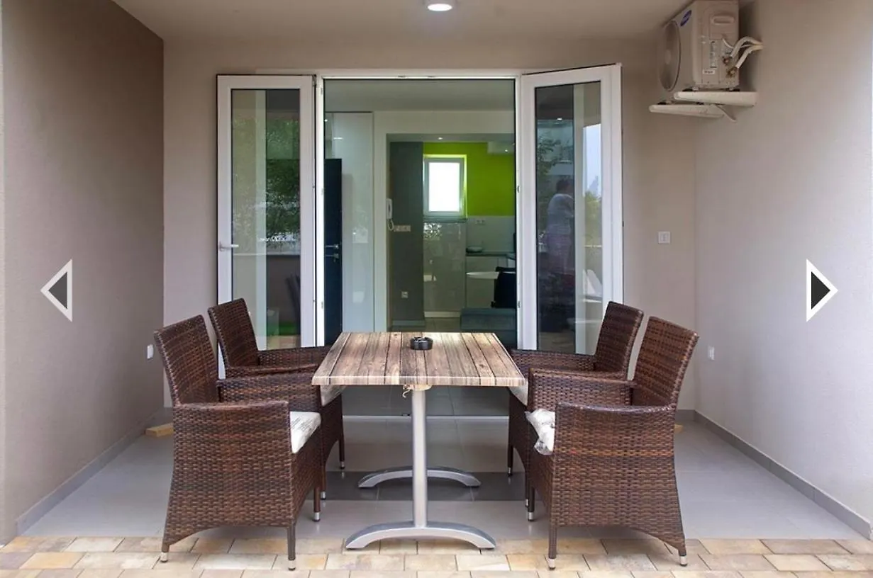 Daska Apartmani Njivice